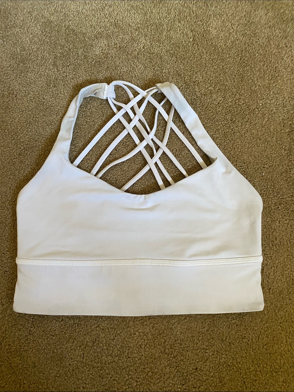 Lululemon Free to be Long line size 8